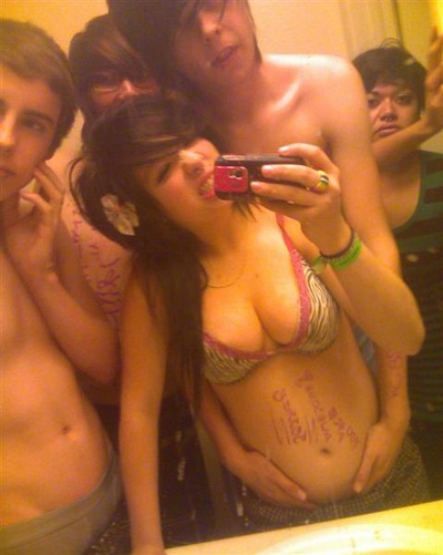 Emo Gangbang Porn - Emo Teen Slutty Self Pics Before Getting Gangbanged - Free Emo Girlfriend  Porn - Goth Teen Sex - Hardcore Punk Rock Girls